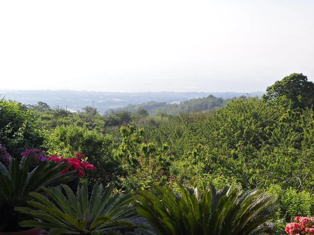 B&B Dimora Dell'Etna Milo Bed and breakfast